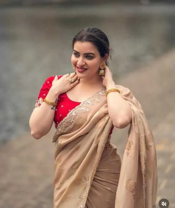 Rangoli Crush Silk saree with contrast work blouse